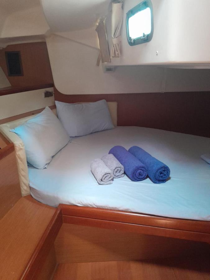 Private Room On Sailing Yacht 'Victoire' Marzamemi Exterior foto